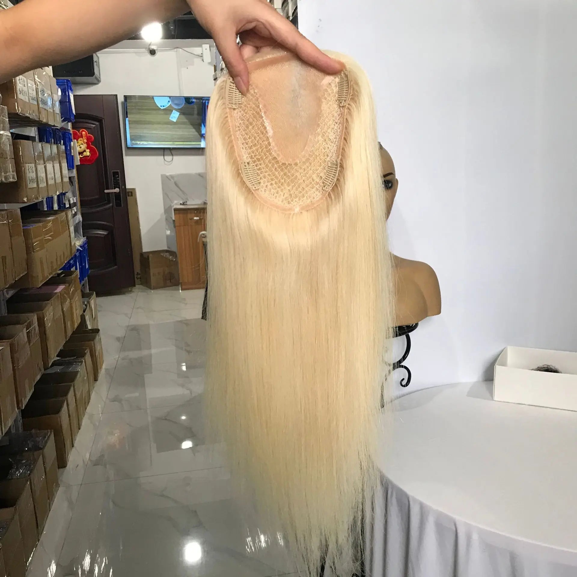 Ihmishiuksinen klipsillä kiinnitettävä toppari naisille, Remy-hiuspidennykset, aidot hiuslisäkkeet