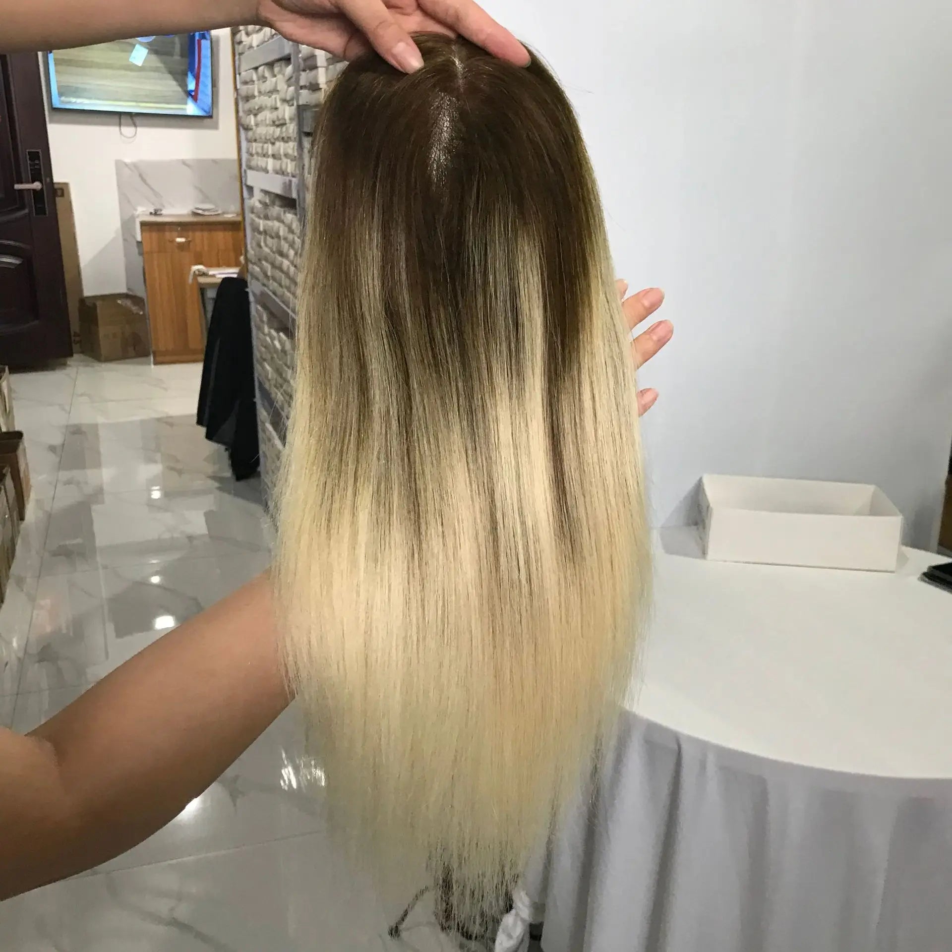 Ihmishiuksinen klipsillä kiinnitettävä toppari naisille, Remy-hiuspidennykset, aidot hiuslisäkkeet