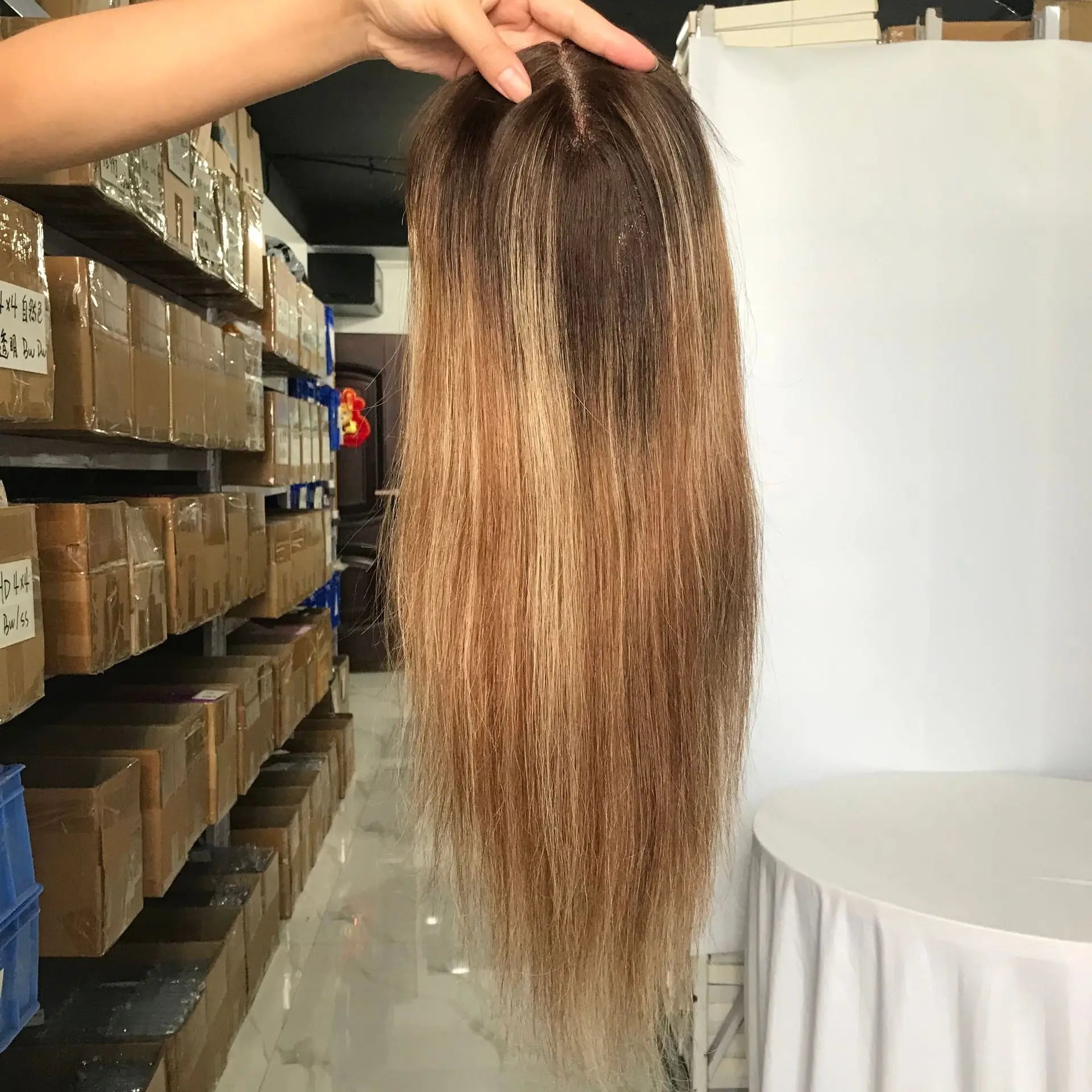 Ihmishiuksinen klipsillä kiinnitettävä toppari naisille, Remy-hiuspidennykset, aidot hiuslisäkkeet