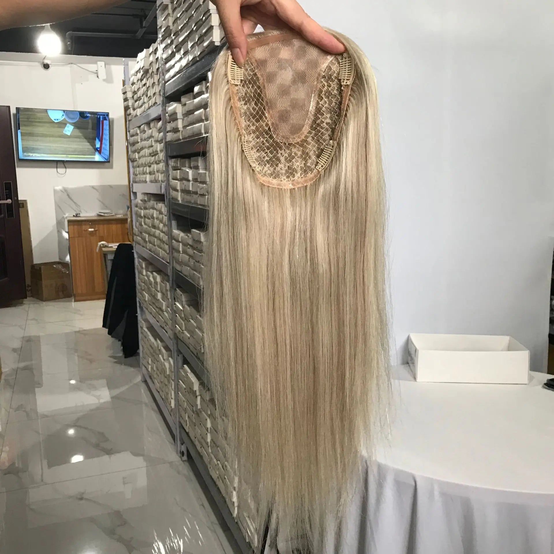 Ihmishiuksinen klipsillä kiinnitettävä toppari naisille, Remy-hiuspidennykset, aidot hiuslisäkkeet