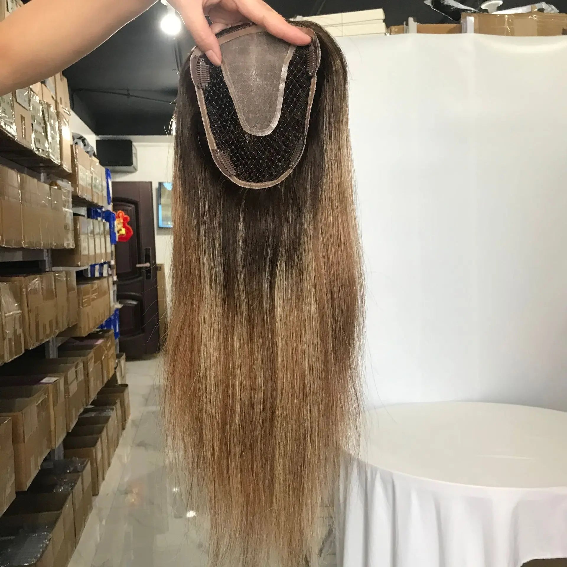 Ihmishiuksinen klipsillä kiinnitettävä toppari naisille, Remy-hiuspidennykset, aidot hiuslisäkkeet