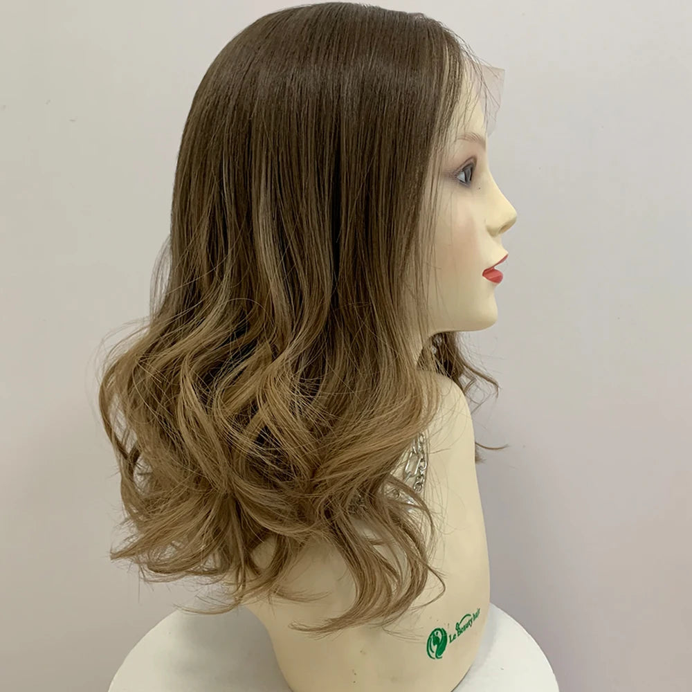 Perruque juive casher blonde de cheveux humains avec cheveux de bébé – Style ondulé avec dentelle suisse sur le devant, nœud unique