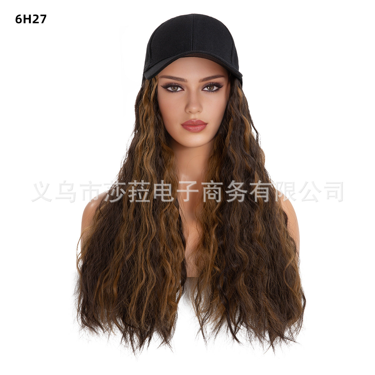 Women&#39;s Corn Wave Curly Hair Wig with Black Baseball Cap, Mid-Length Voluminous Synthetic Hair Hat Wig Combo
