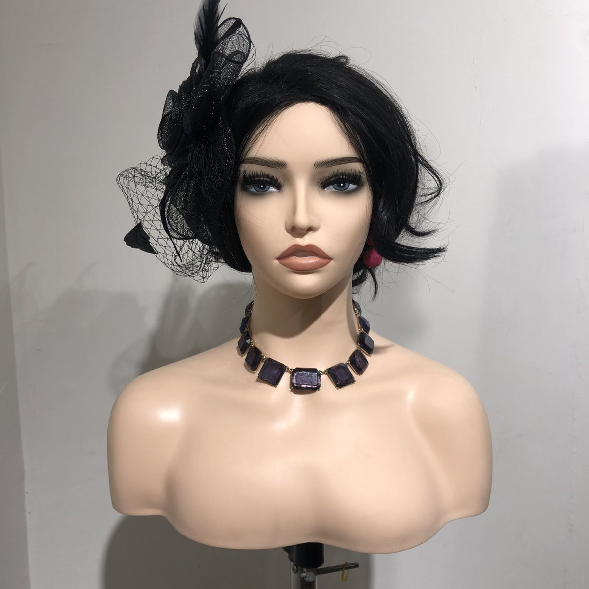 Half White Skin Mannequin Head Wig Model with Earrings for Display